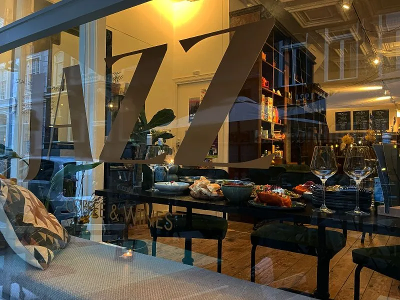 JAZZ Italian Wine & Dine + live music