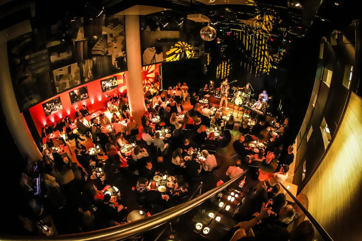 Club Dauphine, Amsterdam