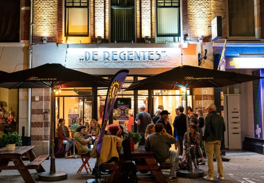 Theater de Regentes, Den Haag
